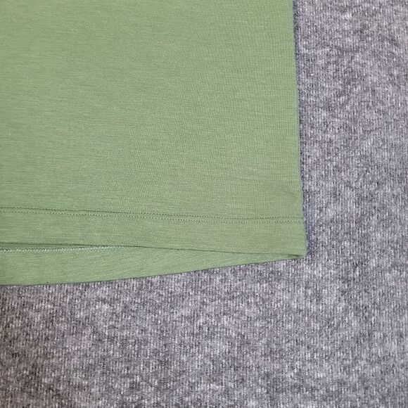 Lululemon Evolution Mens Golf Tennis Shirt Size M Green Twill Short Sleeve - Picture 6 of 10